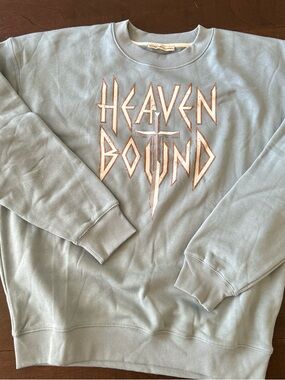 Zenana Outfitters Light Blue Graphic Crewneck Sweatshirt
